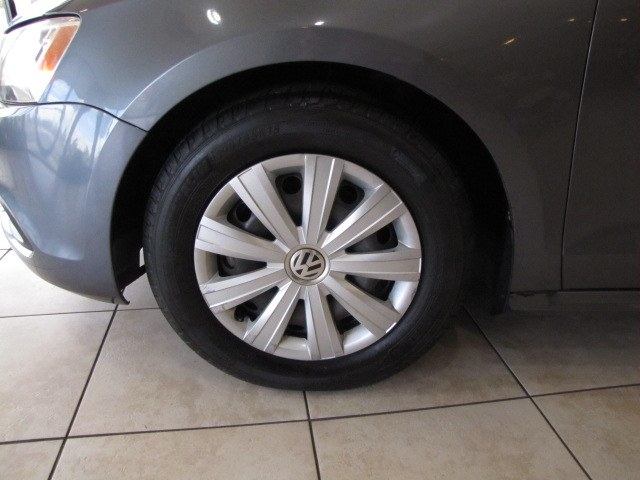 2013 Volkswagen Jetta photo
