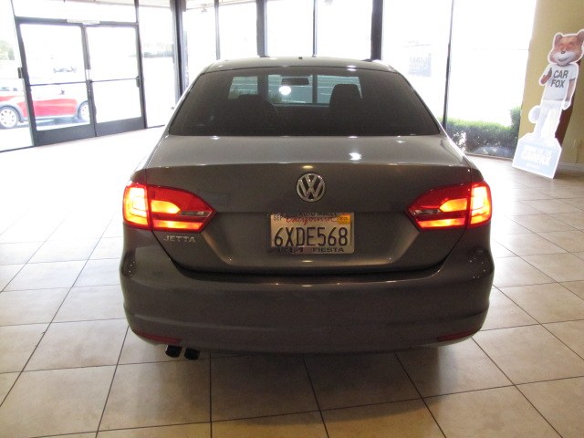 2013 Volkswagen Jetta photo