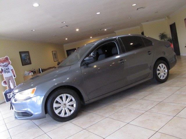 2013 Volkswagen Jetta photo