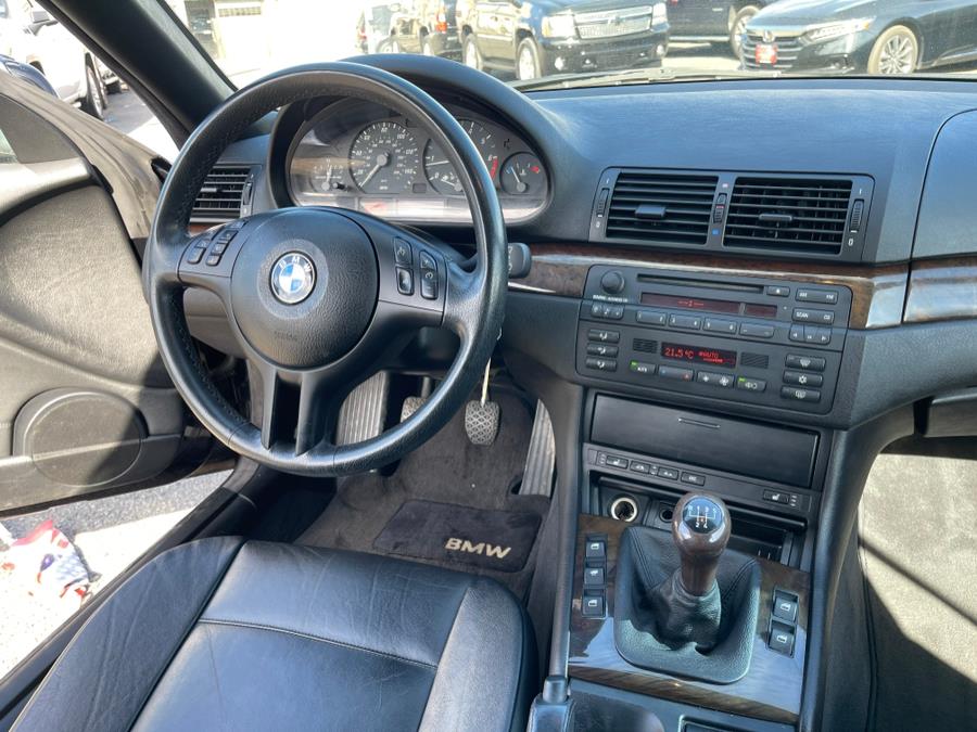 2001 BMW 3-Series 325Ci photo