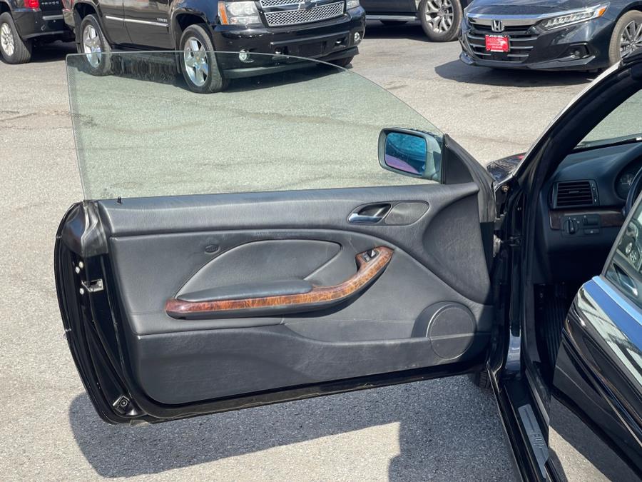 2001 BMW 3-Series 325Ci photo