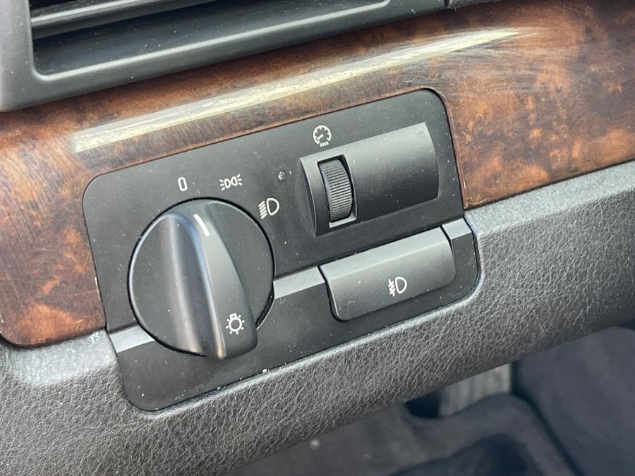 2001 BMW 3-Series 325Ci photo