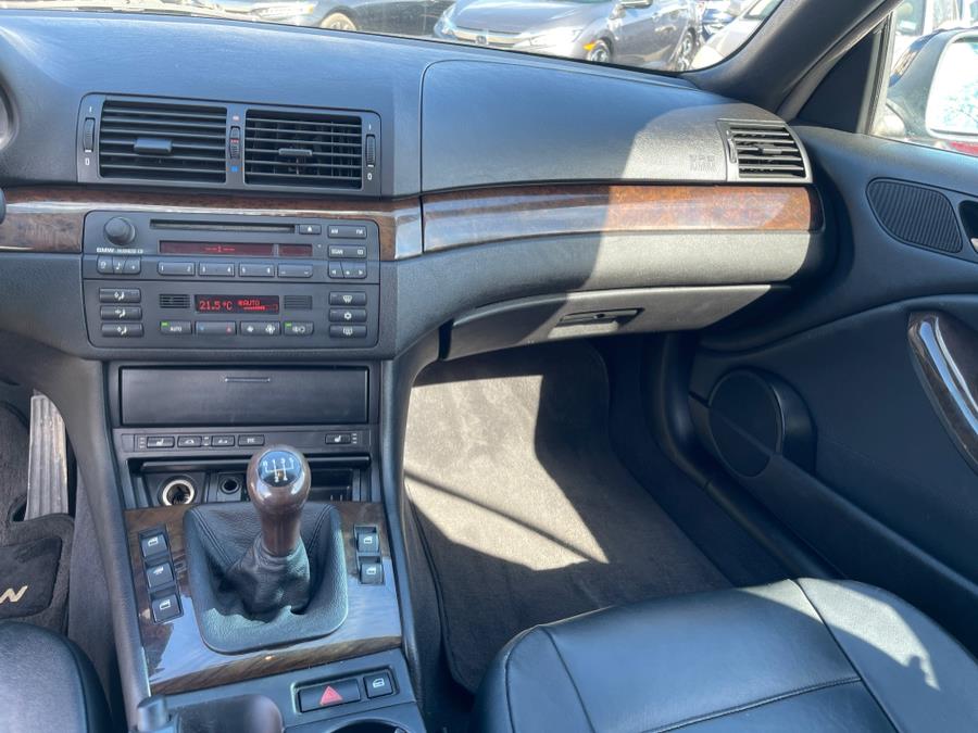 2001 BMW 3-Series 325Ci photo