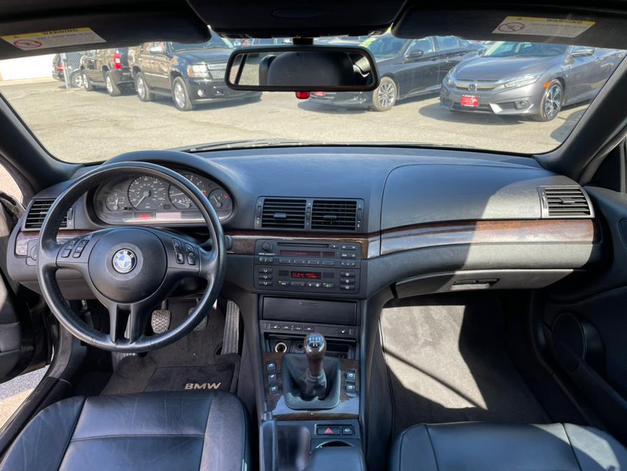 2001 BMW 3-Series 325Ci photo