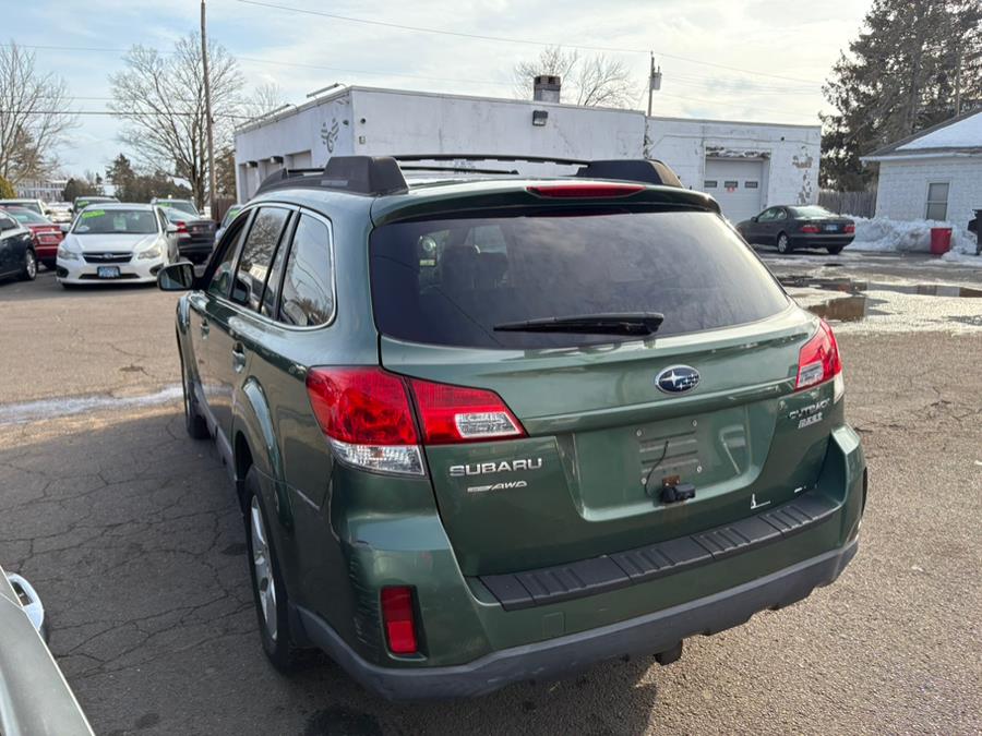 2010 Subaru Outback 2.5i Limited photo
