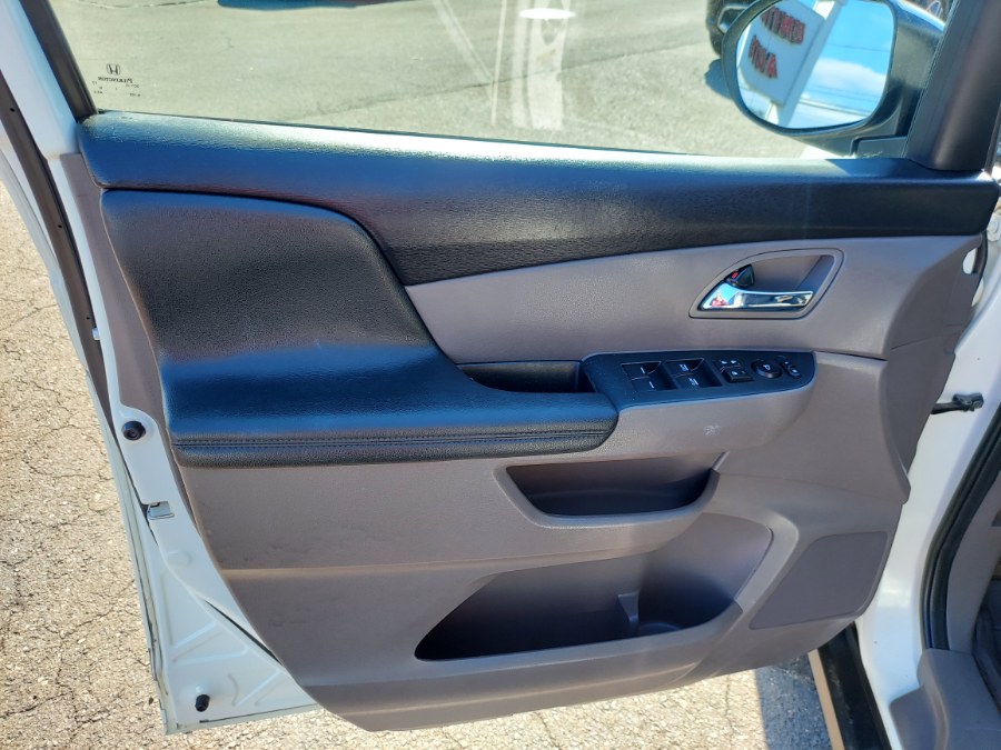 2015 Honda Odyssey 5dr EX-L photo