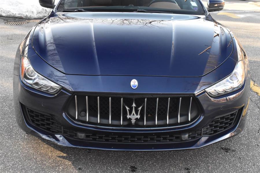 2018 Maserati Ghibli SQ4 AWD 4dr Sedan photo