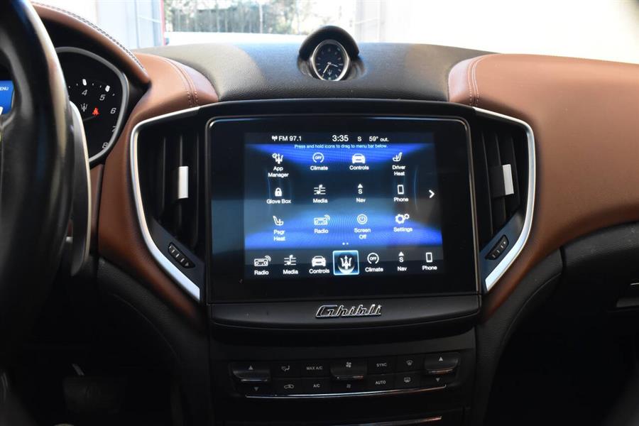 2018 Maserati Ghibli SQ4 AWD 4dr Sedan photo