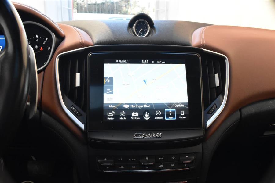 2018 Maserati Ghibli SQ4 AWD 4dr Sedan photo