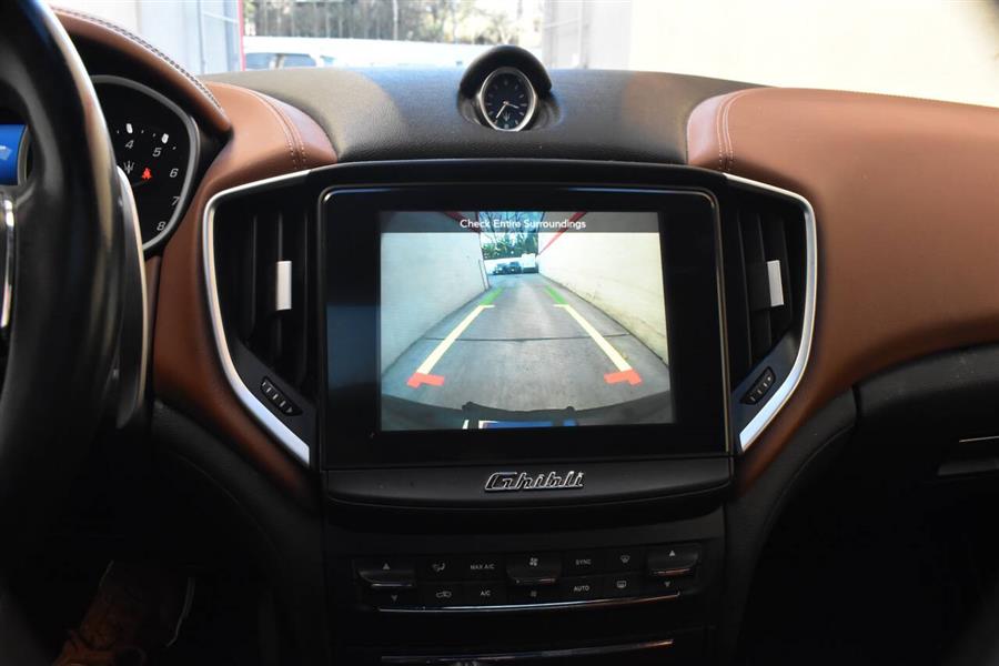 2018 Maserati Ghibli SQ4 AWD 4dr Sedan photo