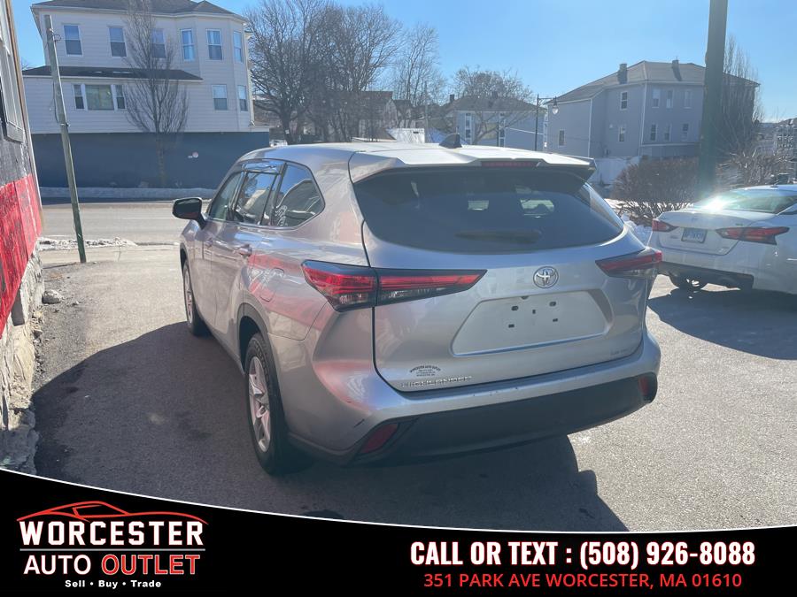2022 Toyota Highlander LE AWD (Natl) photo