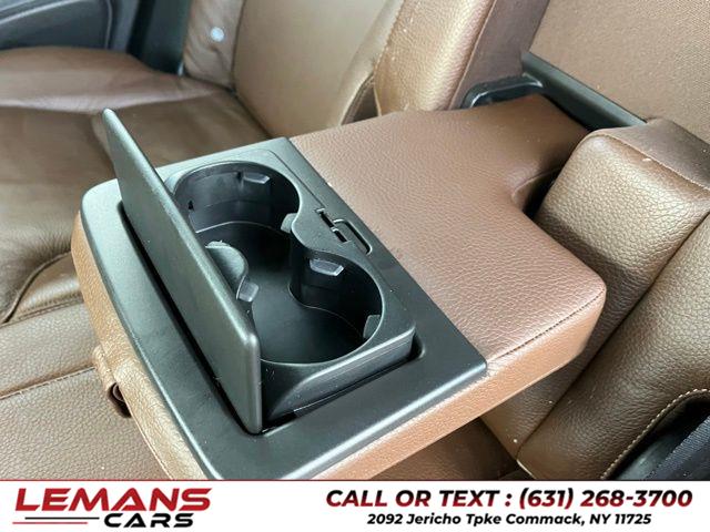 2020 Volvo XC90 T6 Momentum photo