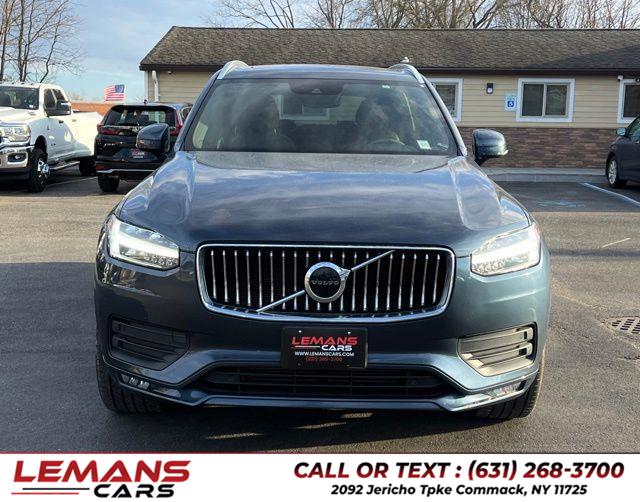2020 Volvo XC90 T6 Momentum photo