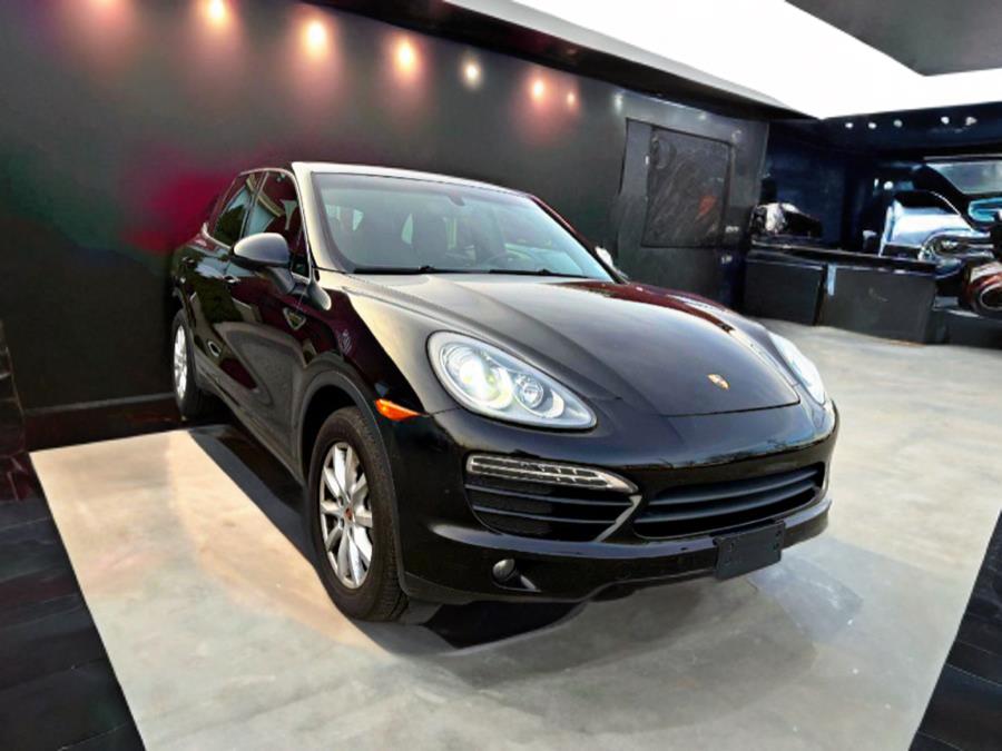 2013 Porsche Cayenne photo