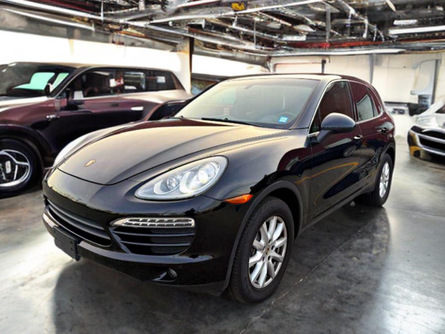 2013 Porsche Cayenne photo