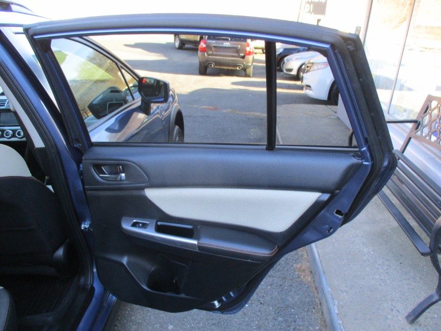 2016 Subaru Crosstrek 5dr CVT 2.0i Premium photo