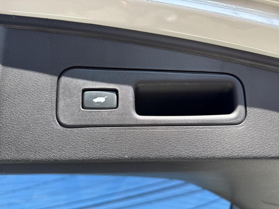 2019 Acura MDX w/Advance Pkg photo