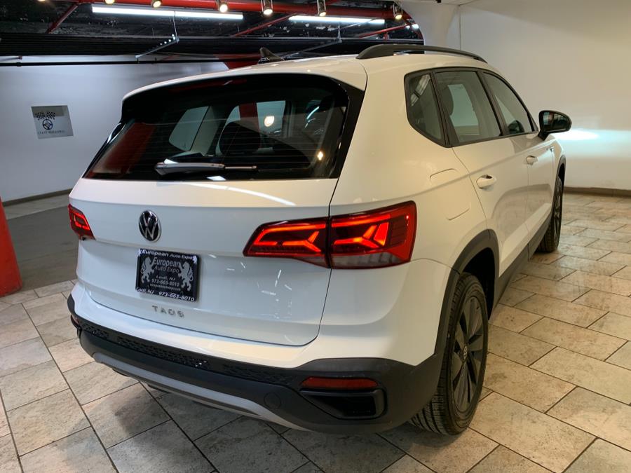 2023 Volkswagen Taos S FWD photo
