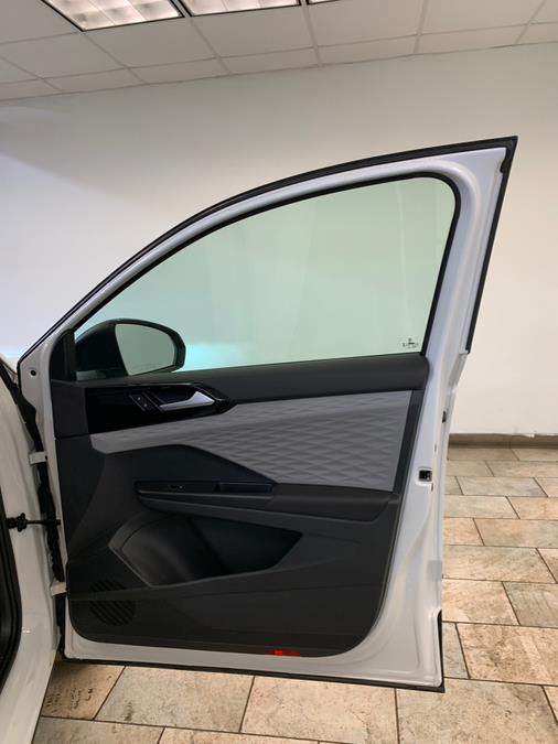 2023 Volkswagen Taos S FWD photo