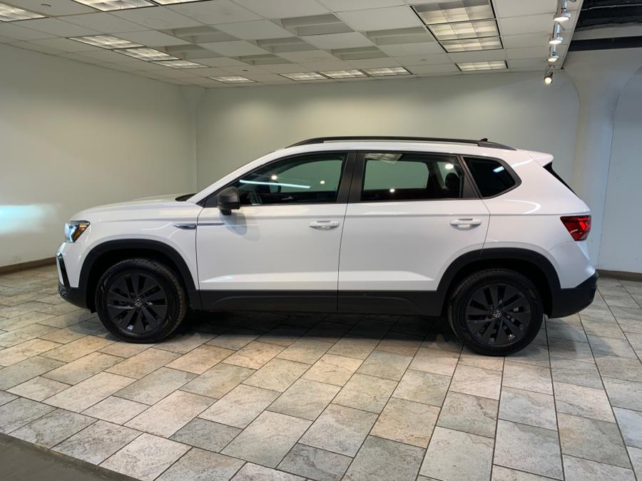 2023 Volkswagen Taos S FWD photo