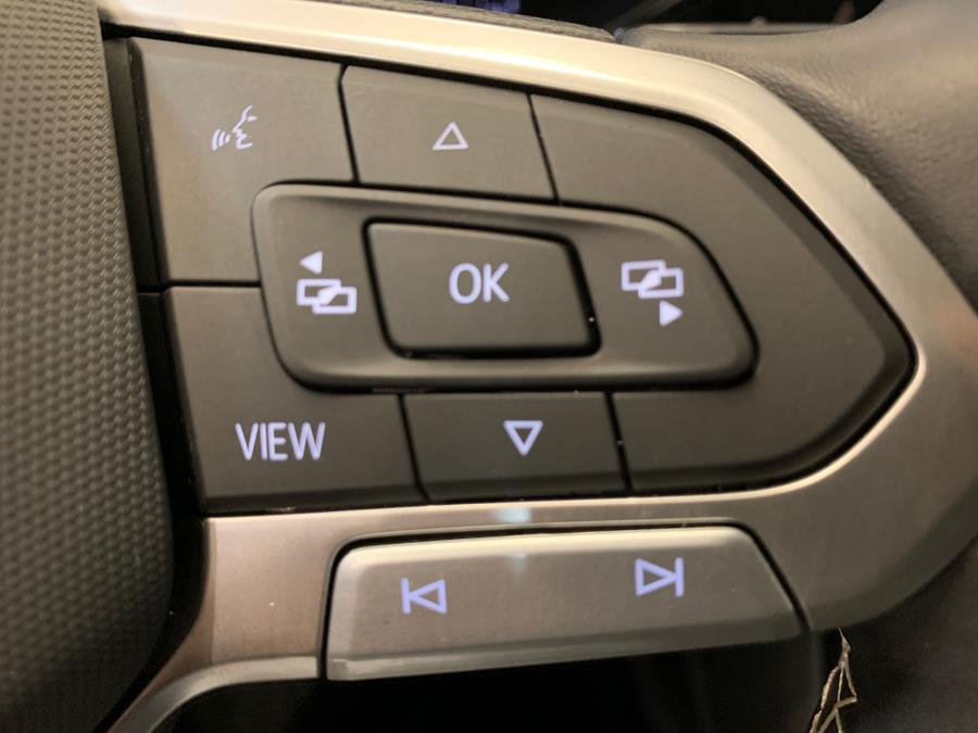 2023 Volkswagen Taos S FWD photo