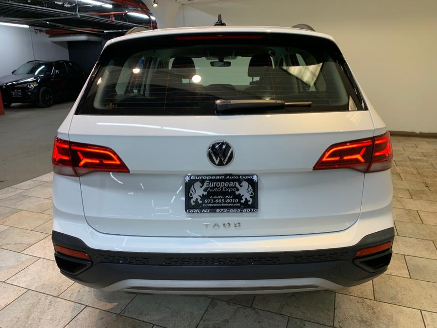 2023 Volkswagen Taos S FWD photo