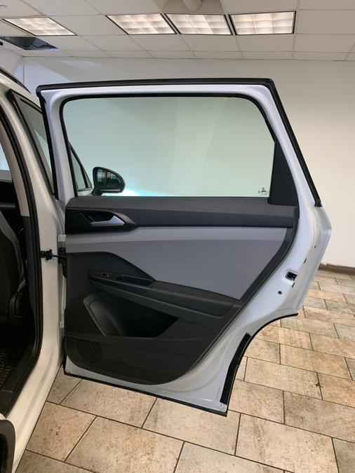 2023 Volkswagen Taos S FWD photo