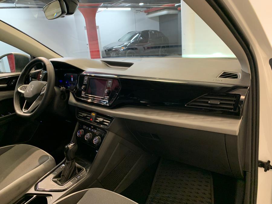 2023 Volkswagen Taos S FWD photo