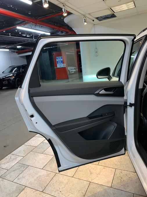 2023 Volkswagen Taos S FWD photo