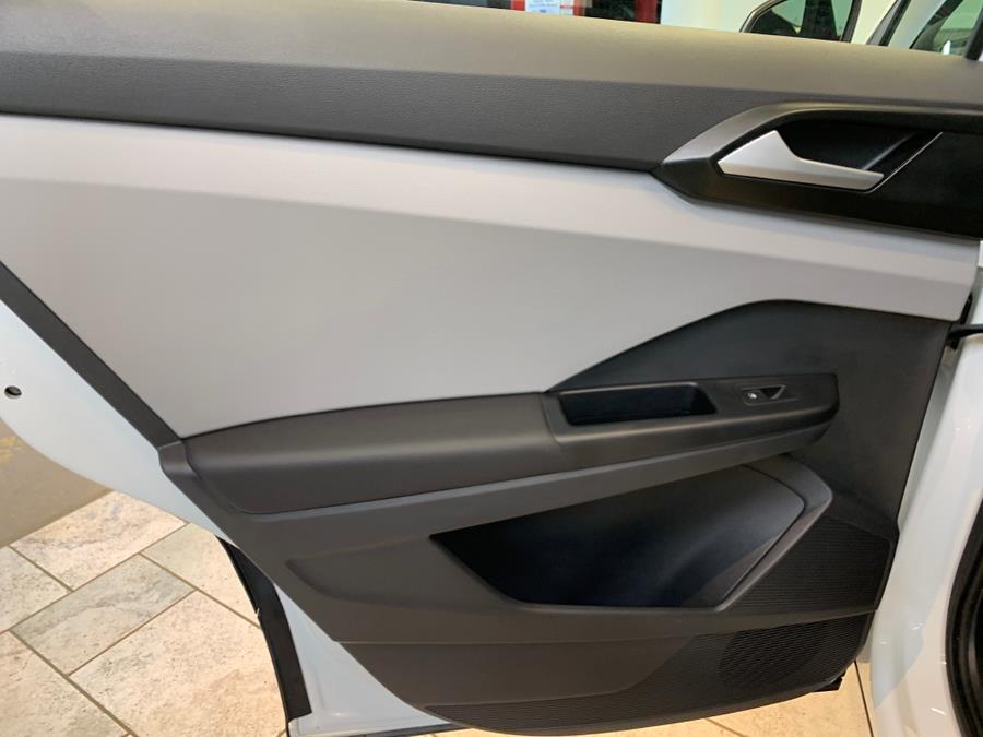 2023 Volkswagen Taos S FWD photo