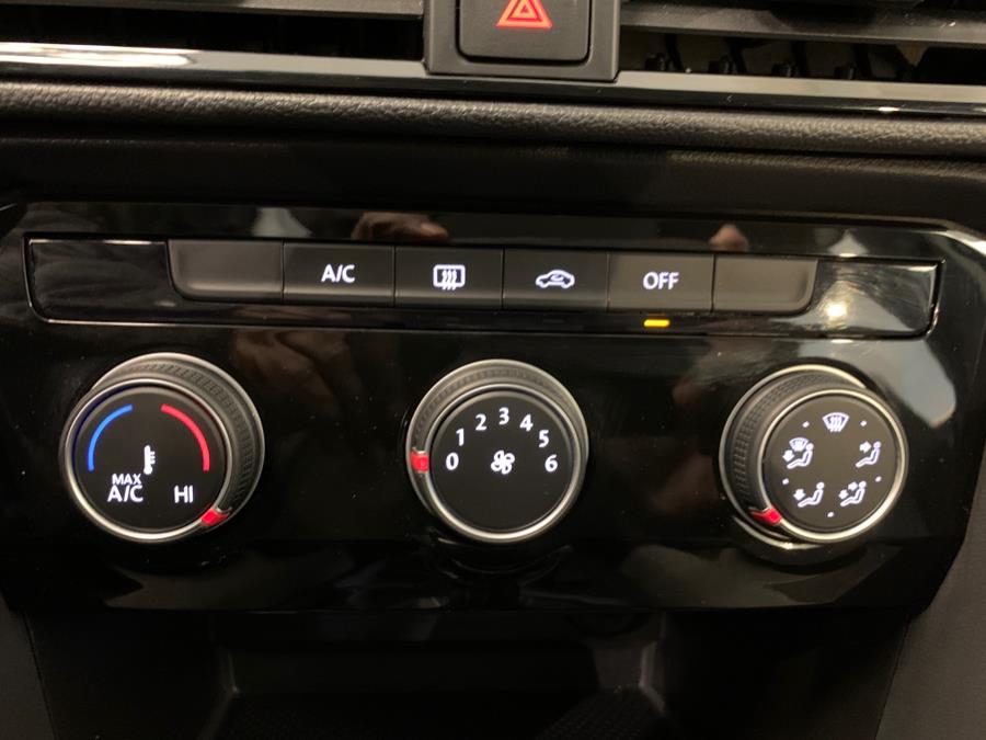 2023 Volkswagen Taos S FWD photo