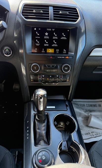 2019 Ford Explorer XLT 4WD photo