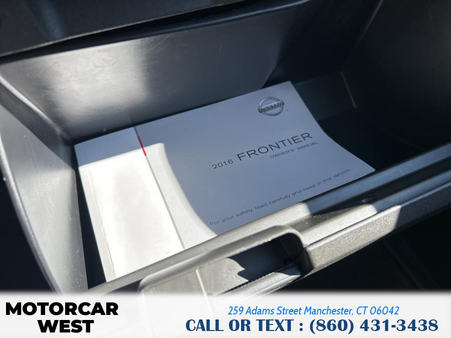 2016 Nissan Frontier 2WD King Cab I4 Manual S photo