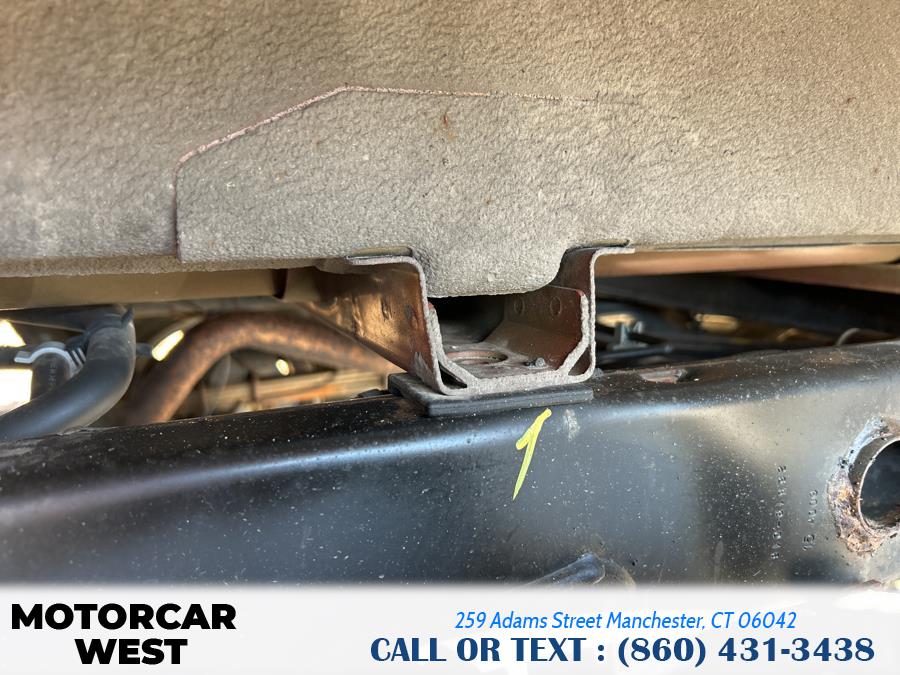 2016 Nissan Frontier 2WD King Cab I4 Manual S photo