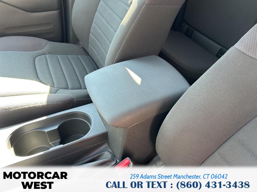 2016 Nissan Frontier 2WD King Cab I4 Manual S photo