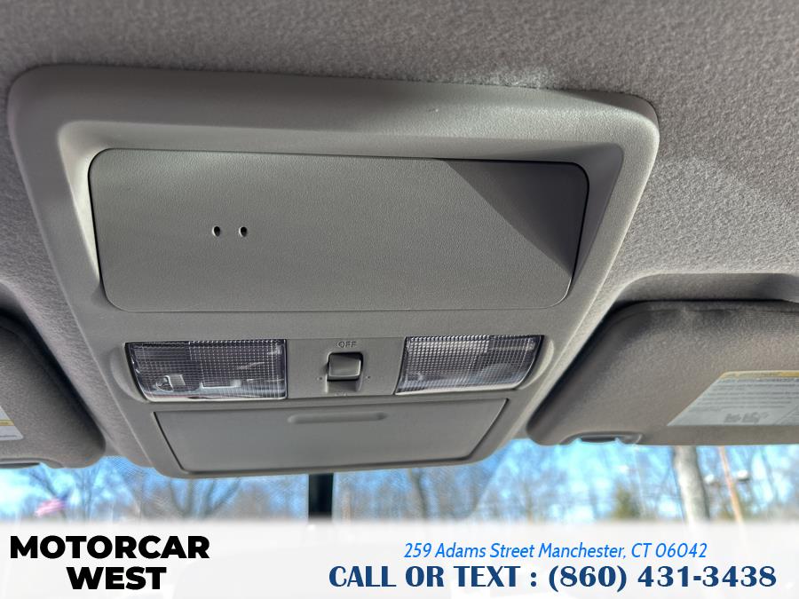 2016 Nissan Frontier 2WD King Cab I4 Manual S photo