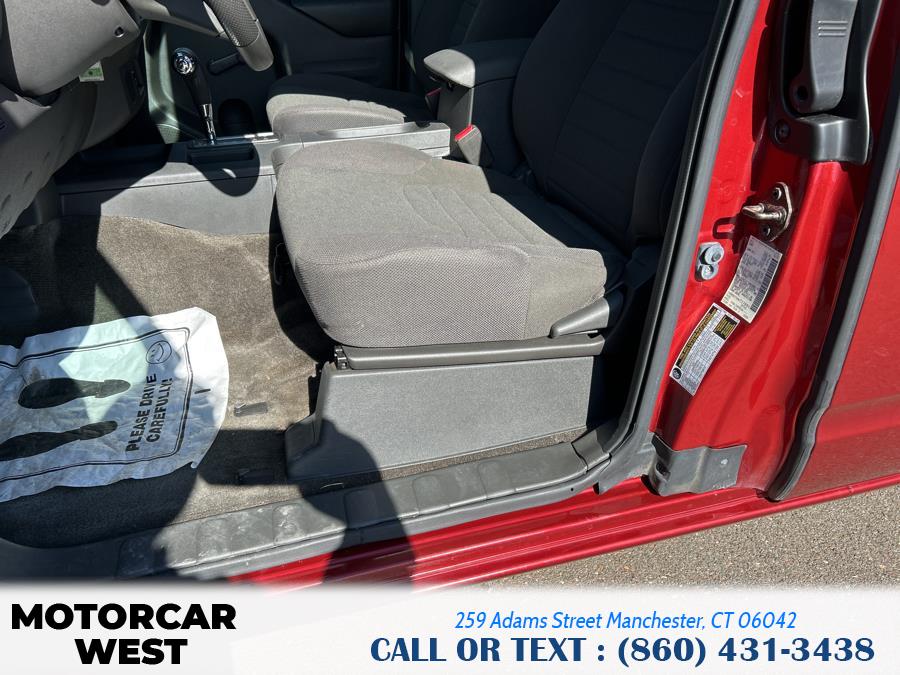 2016 Nissan Frontier 2WD King Cab I4 Manual S photo
