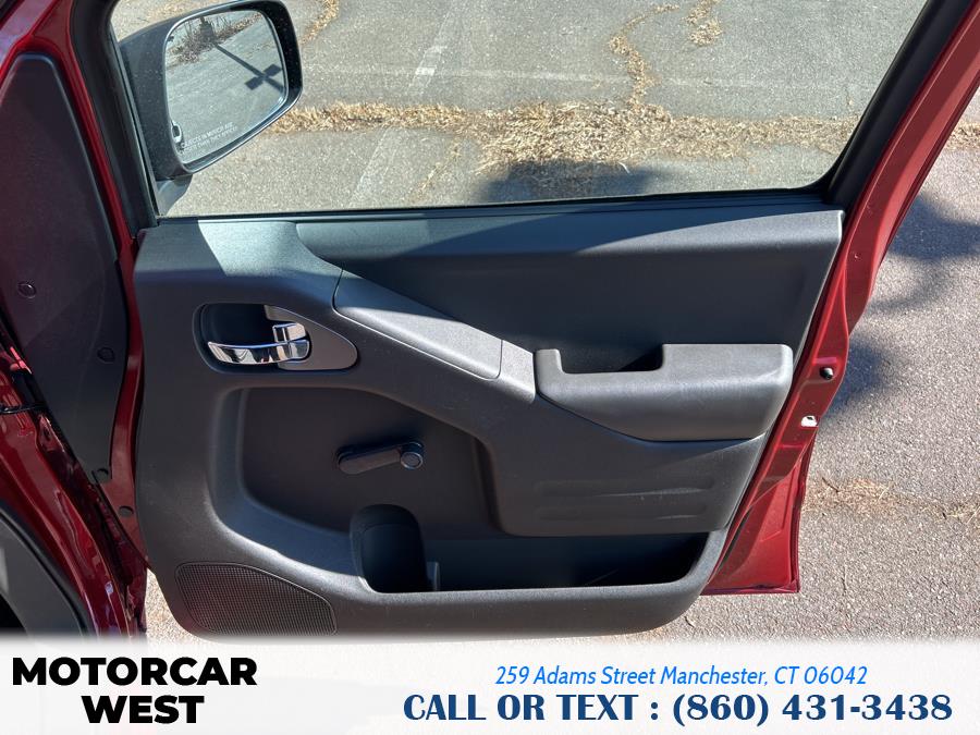 2016 Nissan Frontier 2WD King Cab I4 Manual S photo