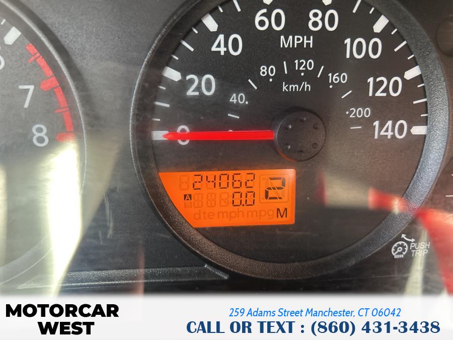2016 Nissan Frontier 2WD King Cab I4 Manual S photo
