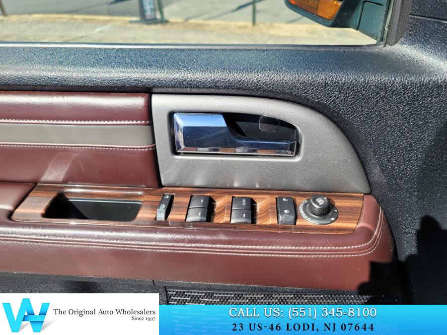 2016 Ford Expedition EL 4WD 4dr Platinum photo