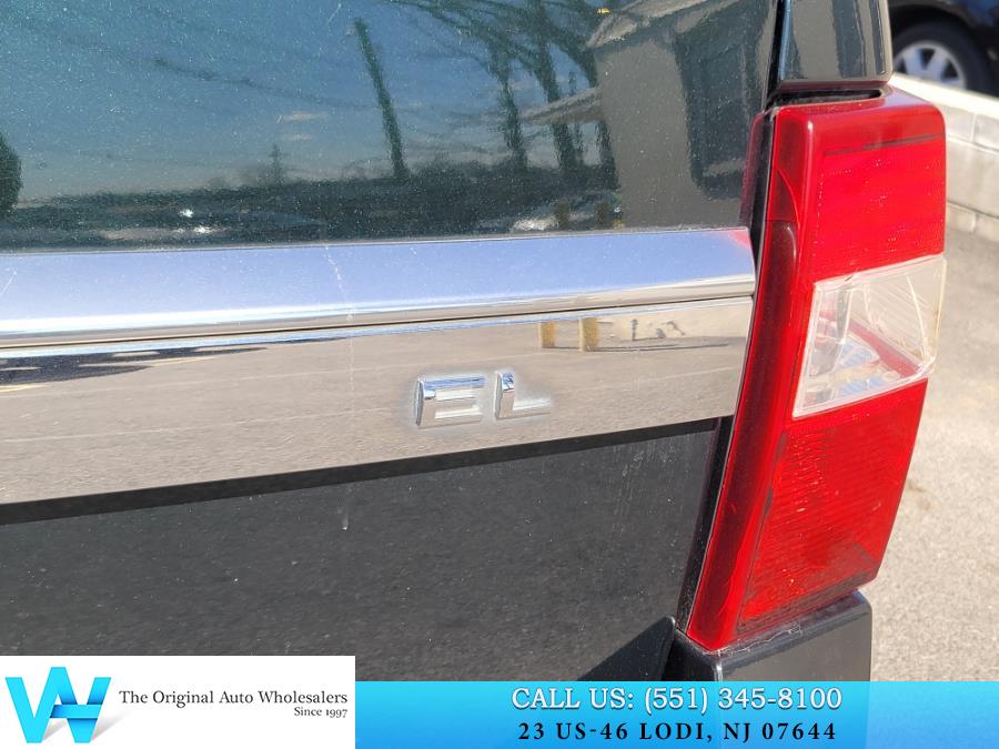 2016 Ford Expedition EL 4WD 4dr Platinum photo