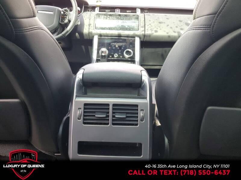 2019 Land Rover Range Rover Sport Turbo i6 MHEV SE photo