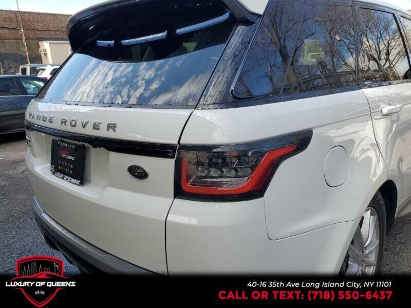2019 Land Rover Range Rover Sport Turbo i6 MHEV SE photo