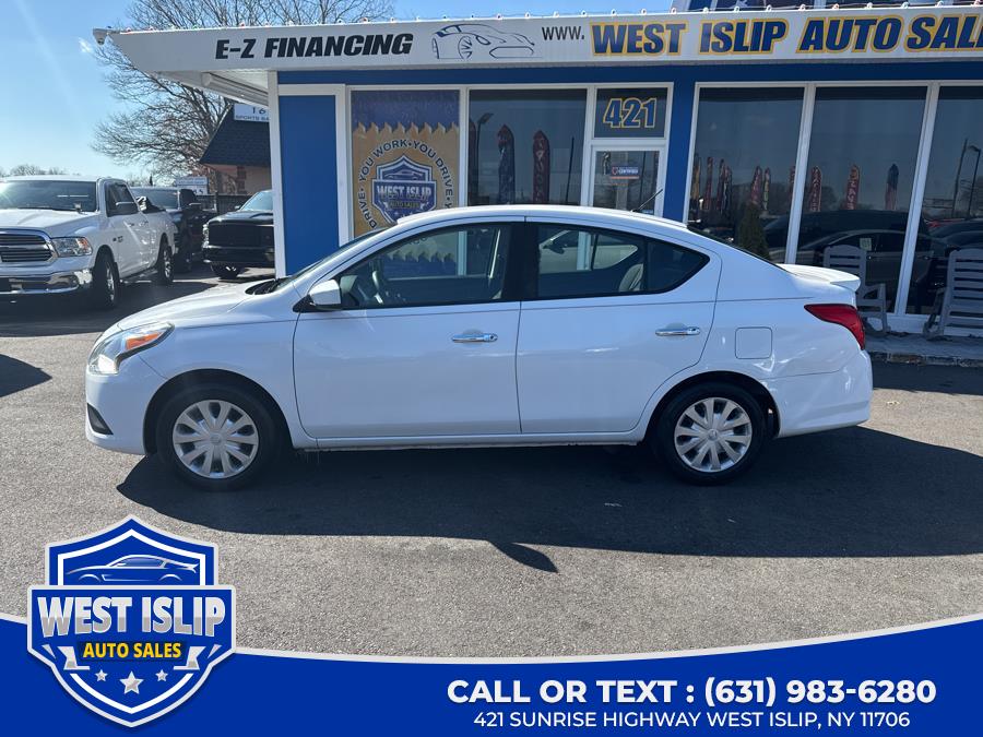 2017 Nissan VERSA SEDAN SV CVT photo