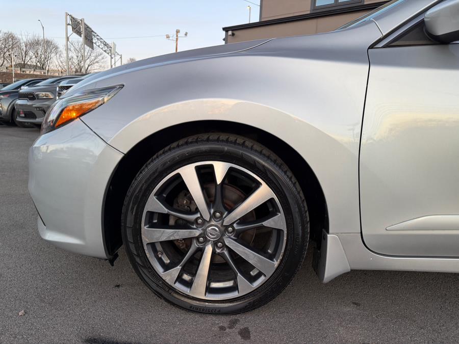 2016 Nissan Altima 4dr Sdn I4 2.5 SR photo