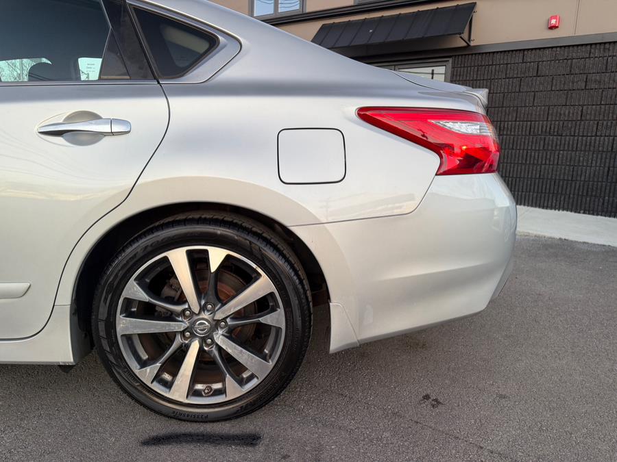 2016 Nissan Altima 4dr Sdn I4 2.5 SR photo
