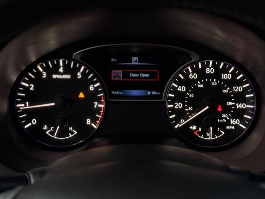 2016 Nissan Altima 4dr Sdn I4 2.5 SR photo