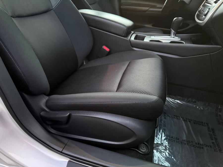 2016 Nissan Altima 4dr Sdn I4 2.5 SR photo