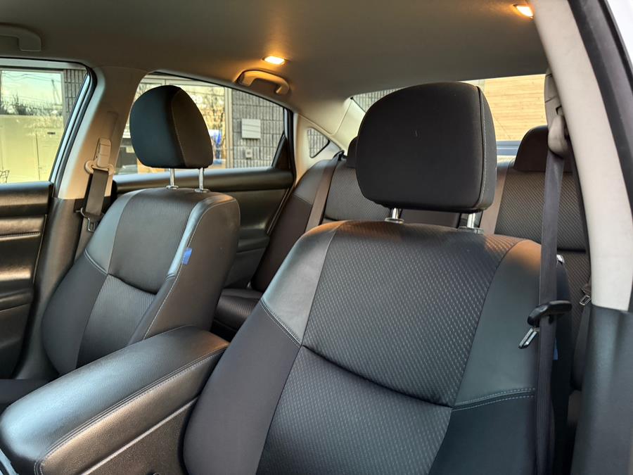 2016 Nissan Altima 4dr Sdn I4 2.5 SR photo