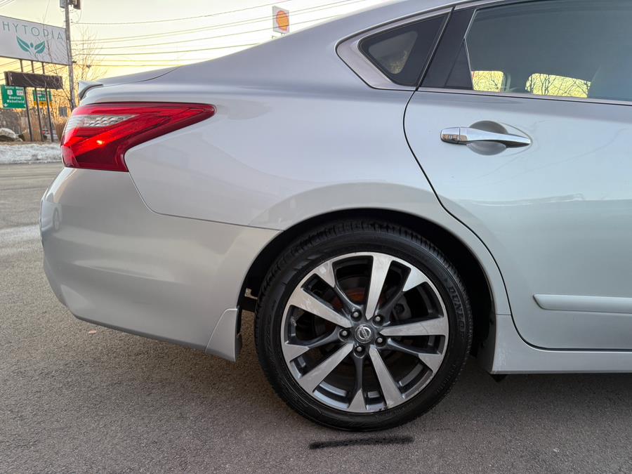 2016 Nissan Altima 4dr Sdn I4 2.5 SR photo